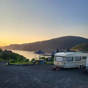 landlig-nydelig-natur-og-fjord-utsikt-sentralt.hotelsinbergen.net/