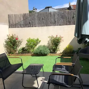  Appartement Maison De Village Avec Jardinet